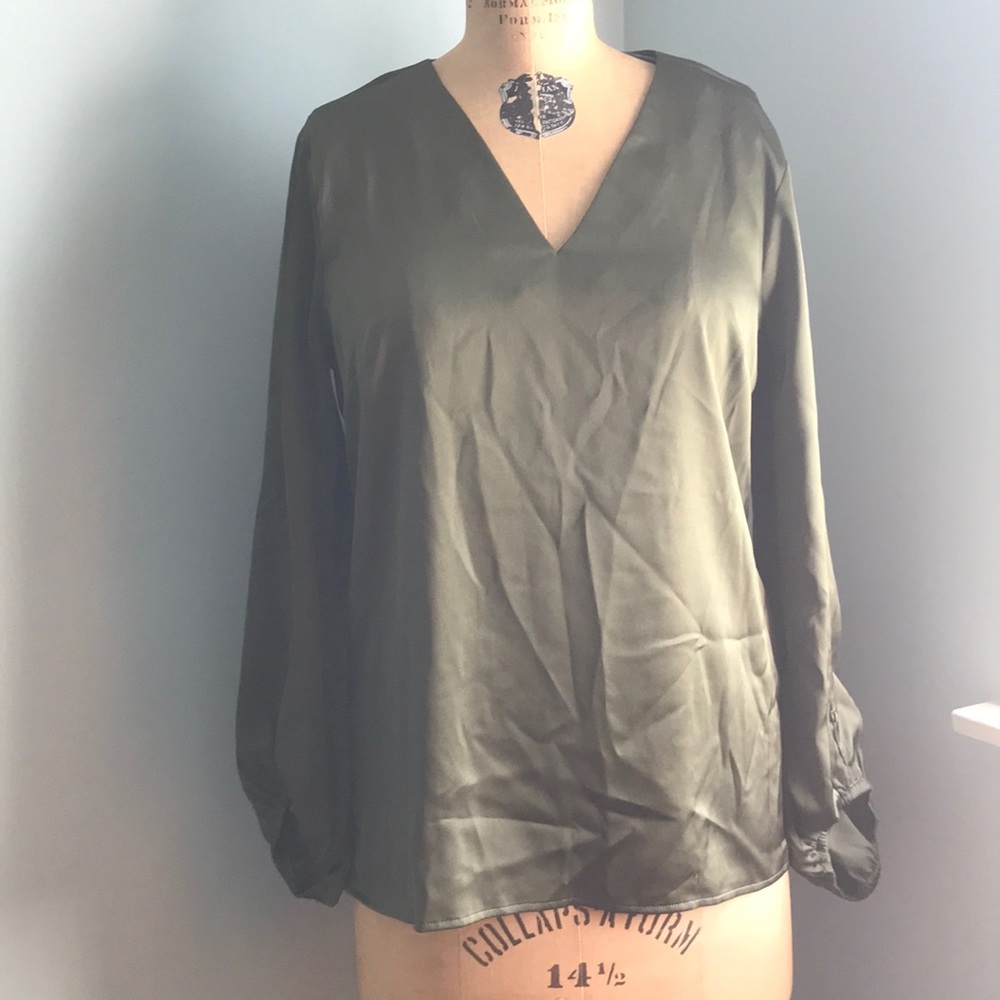 Banana Republic Moss Green Satin Blouse Sz M